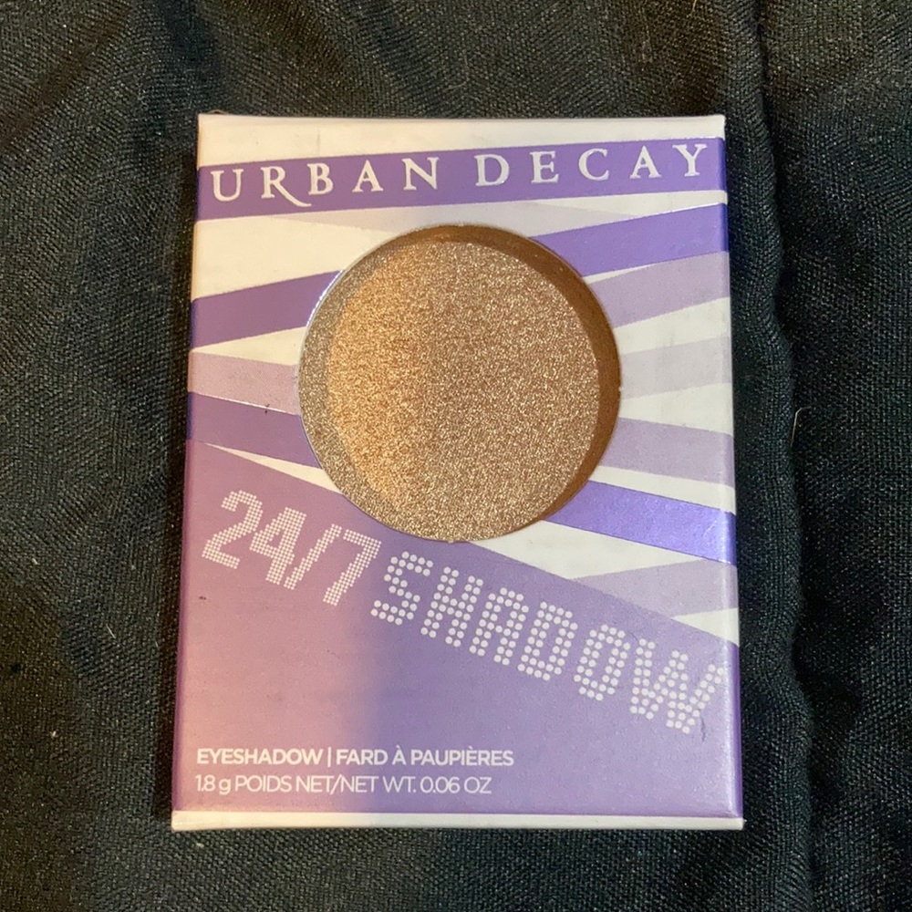 3/$50 Urban Decay 24/7 Eyeshadow Half Baked